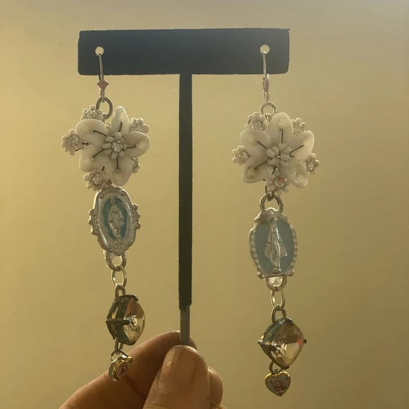 Religious themed Mary hand made dangle earrings - Picture 9 of 17